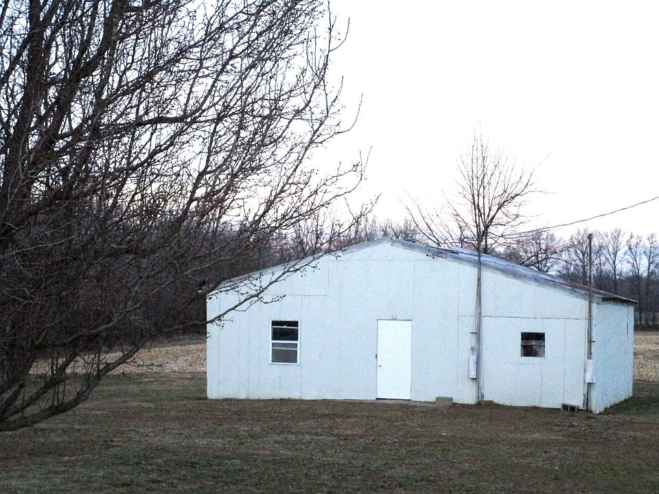 2nd image of 226 County Road 300 N