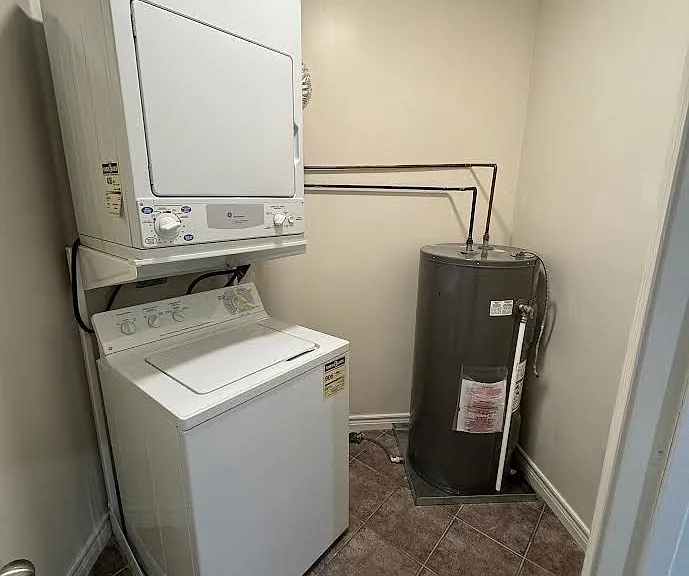 1 Leaside Park Dr #408 — Photo 11
