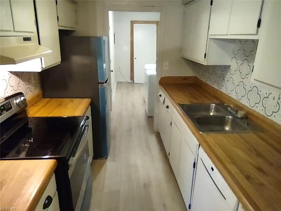 2nd image of 6080 Camellia Dr