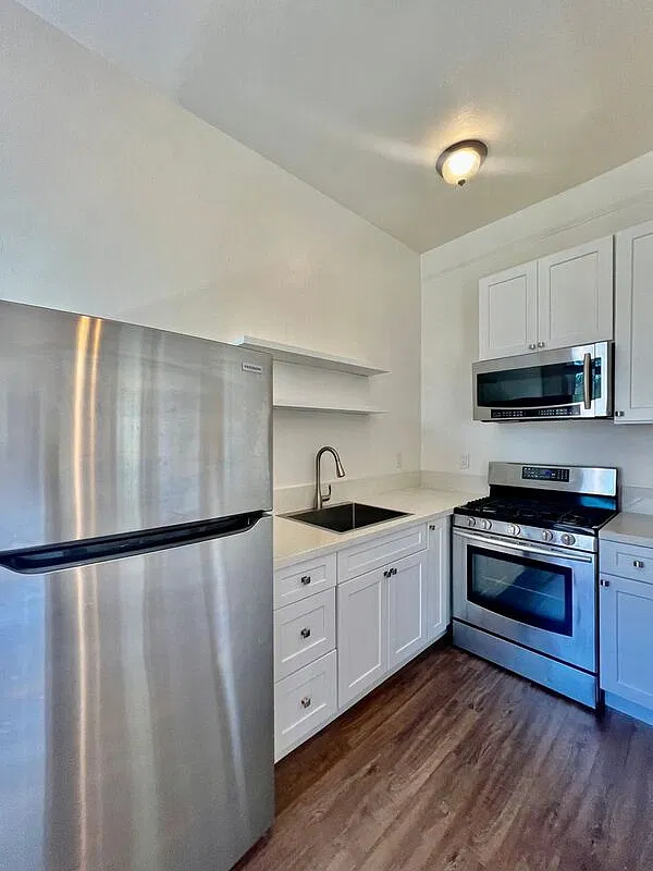 Studio, 1.0 bath, 500 sqft, $2,050 — Photo 4