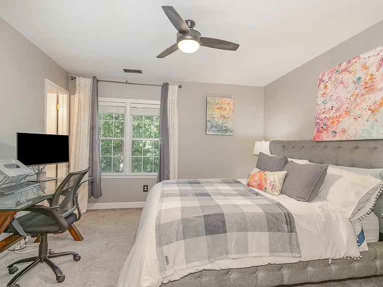 4610 Asterwood Dr — Photo 17