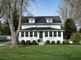 321 Harbor Ln, Kelleys Island, OH 43438