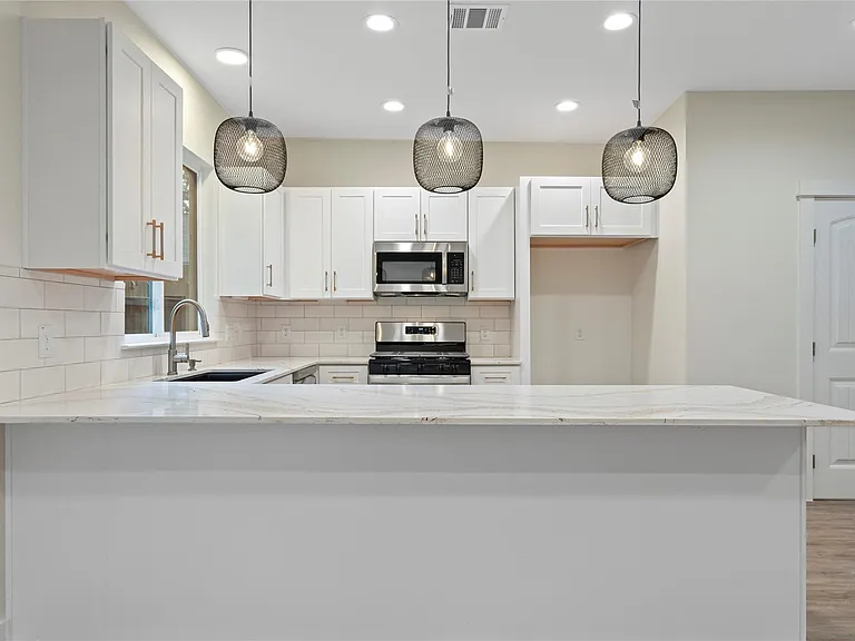 5702 Palo Blanco Ln #B — Photo 9