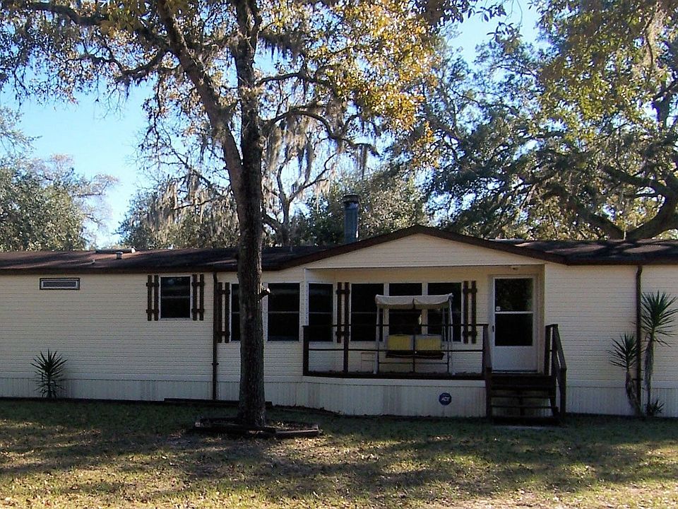 1994 3/2 Homes of Merit with 1,792 SqFt,