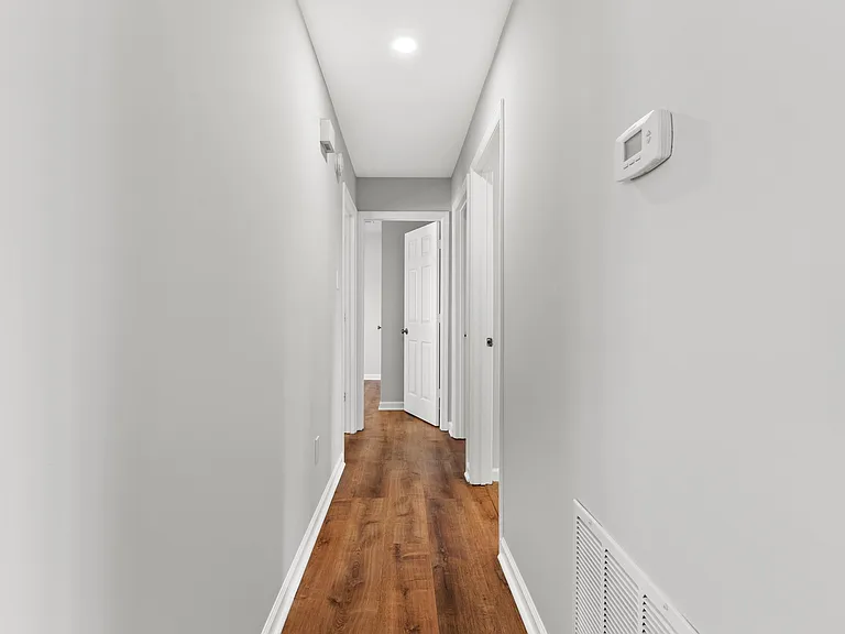 1576 Springfield Dr — Photo 10