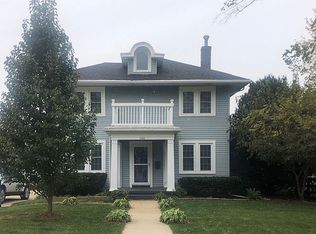 146 Lovejoy Ave, Waterloo, IA 50701