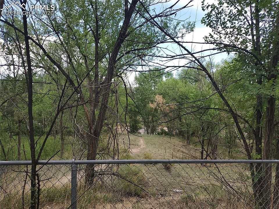 1st image of 460 Crest Dr