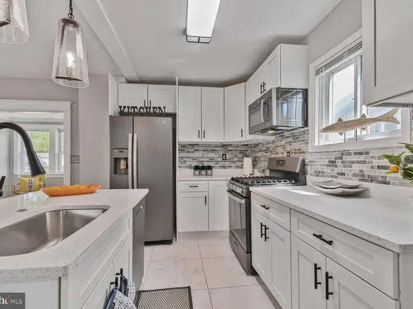 3807 20th St NE, Washington, DC 20018