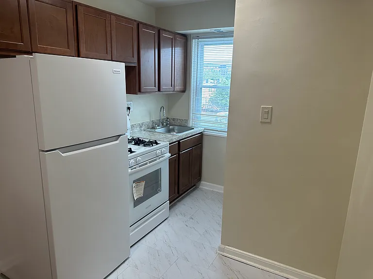 1314 K St SE #203 — Photo 5