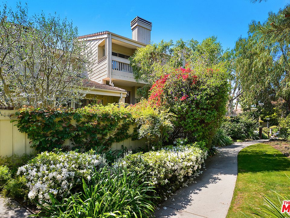 1st image of 1429 Palisades Dr