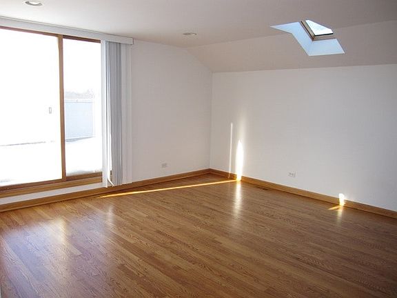 2nd image of 3300 N Damen Ave #3