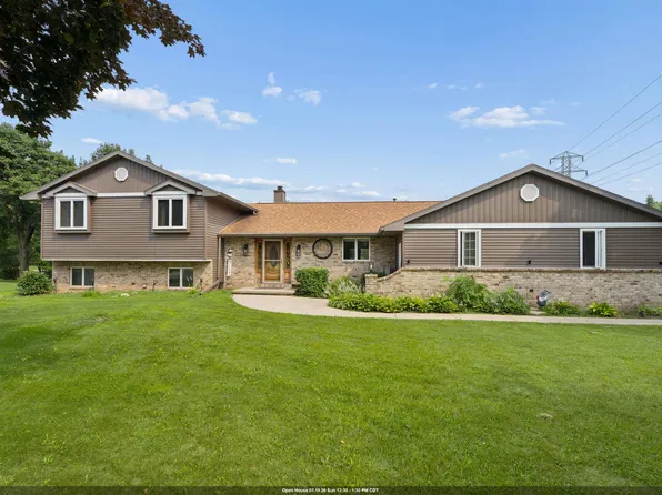 926 Millbrook Dr, Neenah, WI 54956
