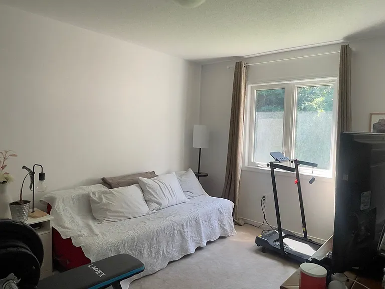 131 Franks Way — Photo 16