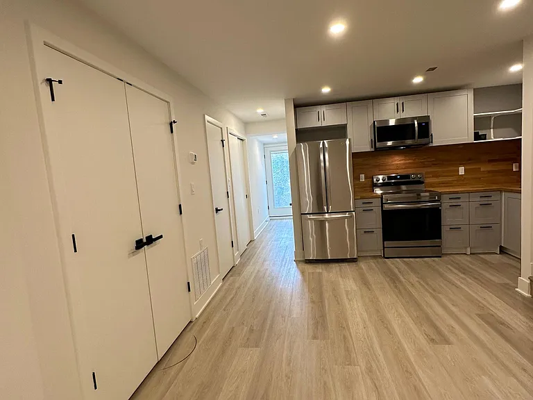 1713 M St NE — Photo 14