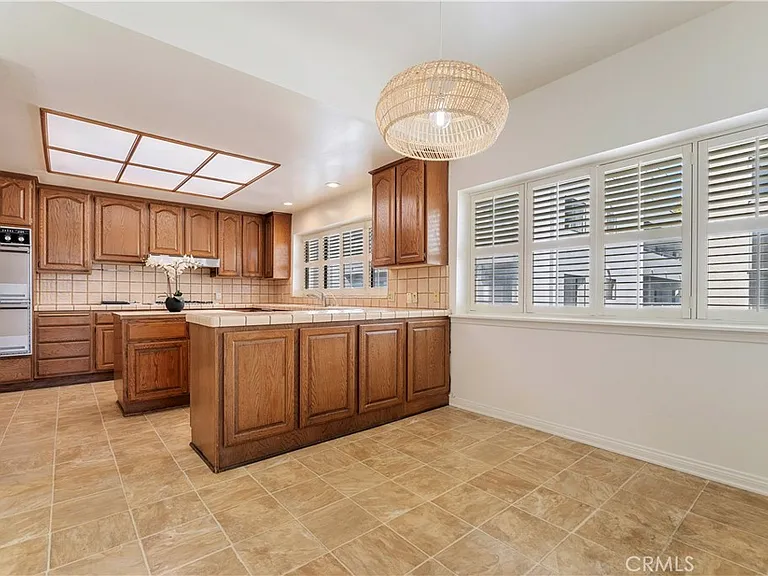 1567 Westholme Ave #4A — Photo 5