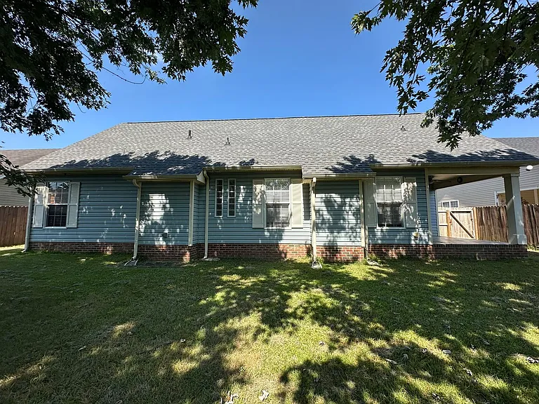 1519 Pinebrook Dr — Photo 8