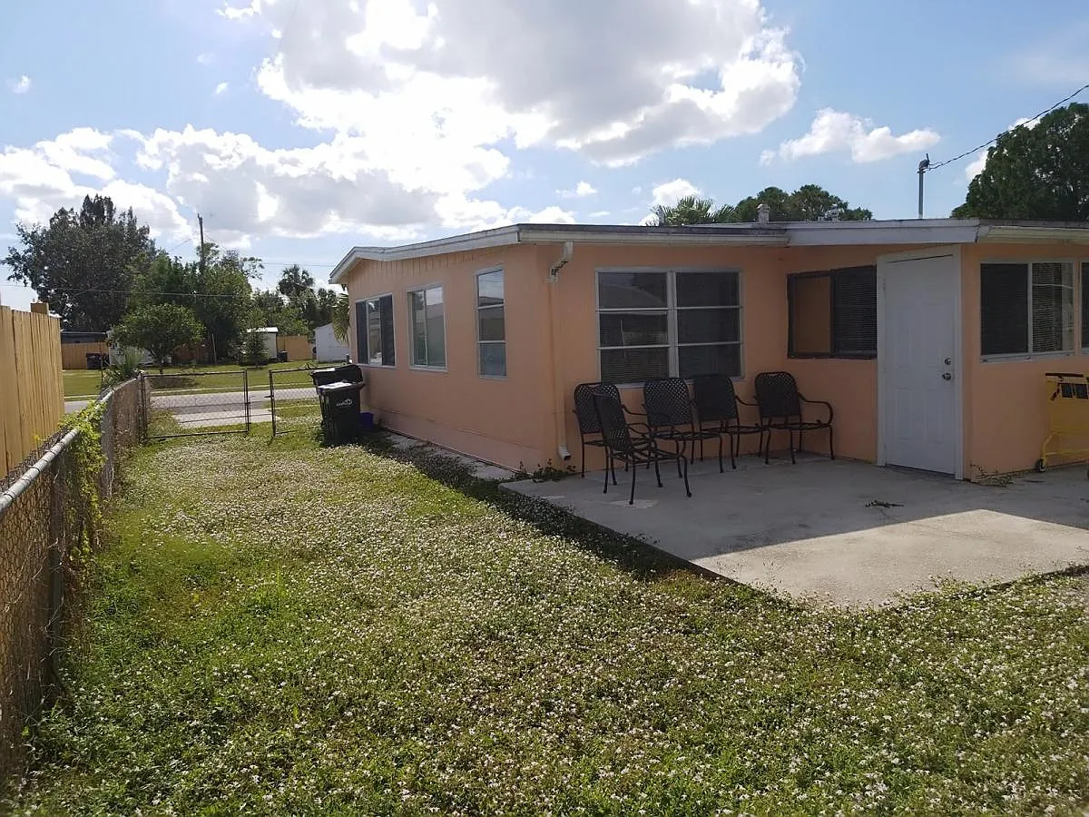 4 bed, 1500 sqft, $1,900 — Photo 3