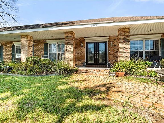 2nd image of 2545 Fawnwood Rd