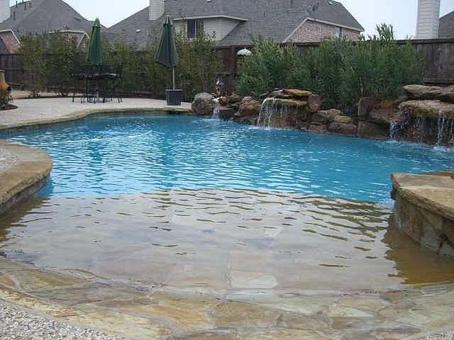 2nd image of 916 Bristlewood Dr