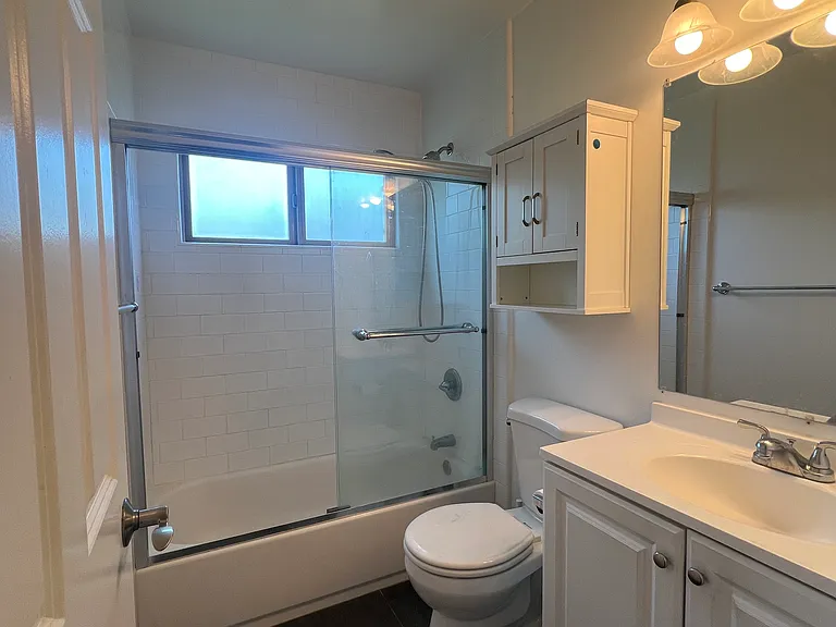 214 Avery Ln #6 — Photo 9