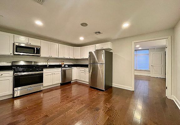 1st image of 601 Ocean Pkwy #1E