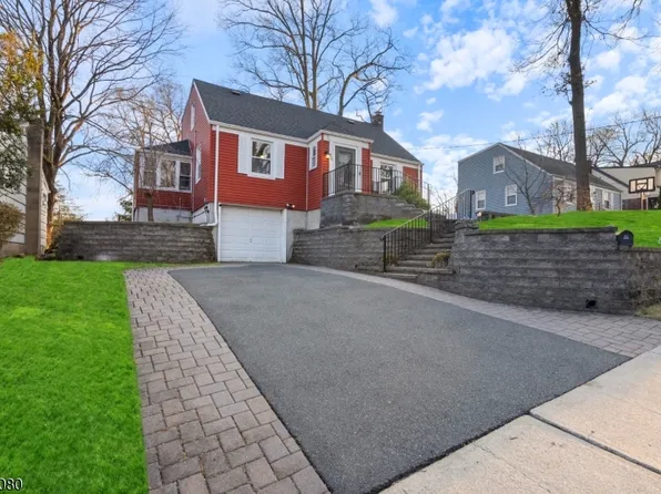 96 Lincoln Pl, Waldwick Boro, NJ 07463