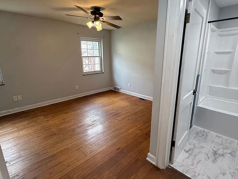 3821 Staunton Ave SE — Photo 10