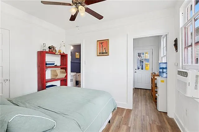 1 bed, 1.0 bath, 356 sqft, $1,300 — Photo 3