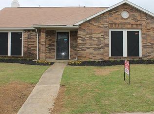 2028 Meadowbrook Dr, Mesquite, TX 75149