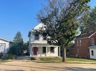 1041 Cleveland Ave, Dubuque, IA 52003