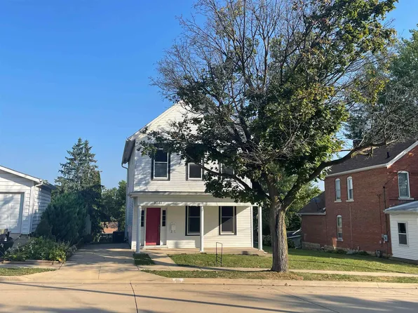 1041 Cleveland Ave, Dubuque, IA 52003
