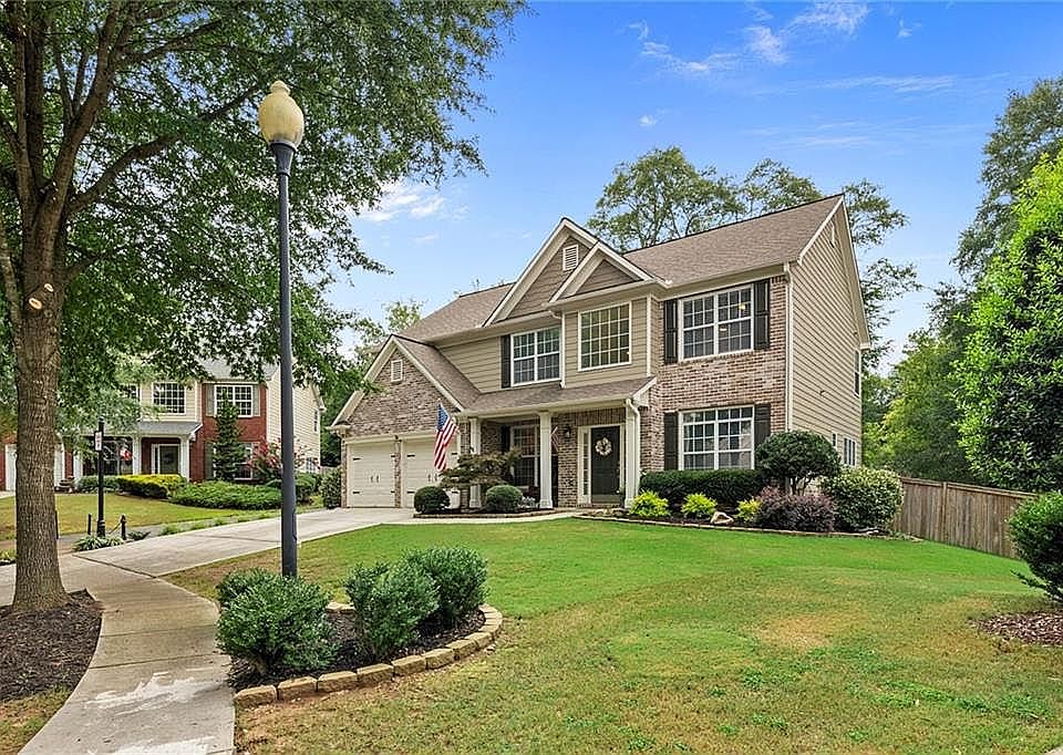 2nd image of 378 Windsong Way