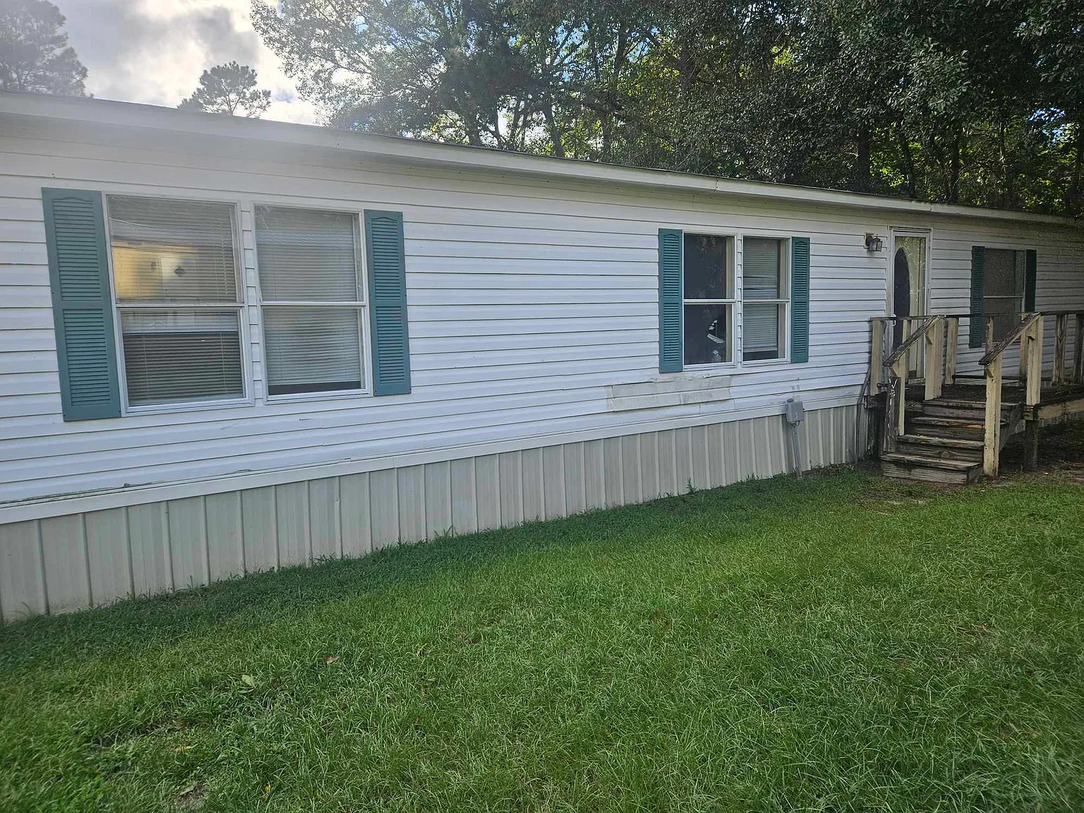 3 bed, 1500 sqft, $850 — Photo 1