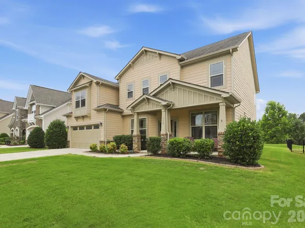 130 Eagles Landing Dr, Mooresville, NC 28117