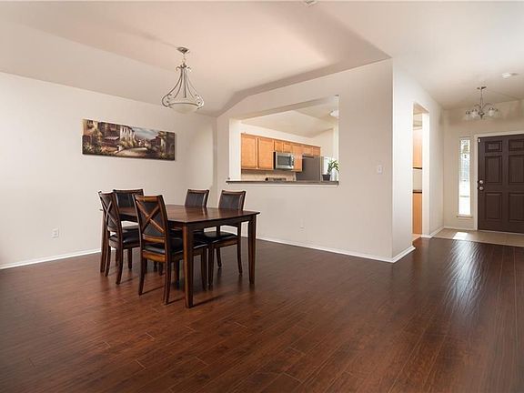 5th image of 9424 Castle Pines Dr