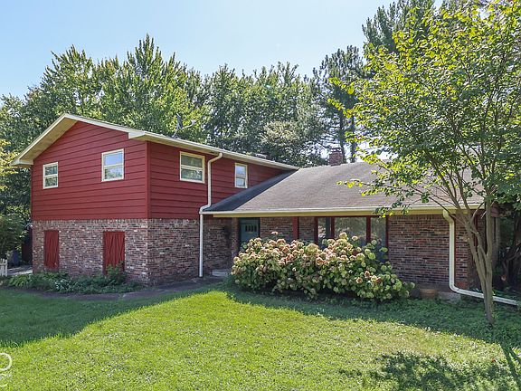 2nd image of 1715 Ridge Hill Ln