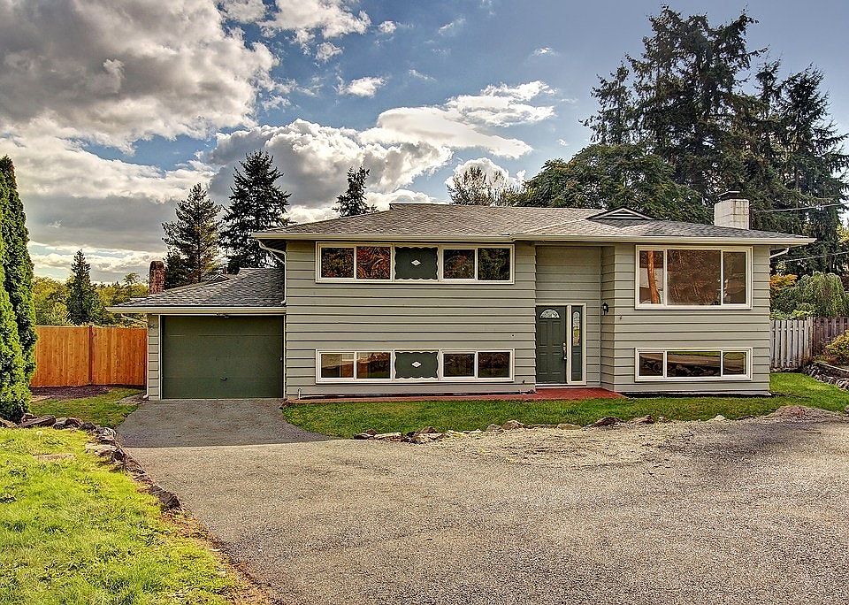 1st image of 2414 207th Pl SW