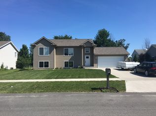 1441 Smith Farms Ct SE, Grand Rapids, MI 49508
