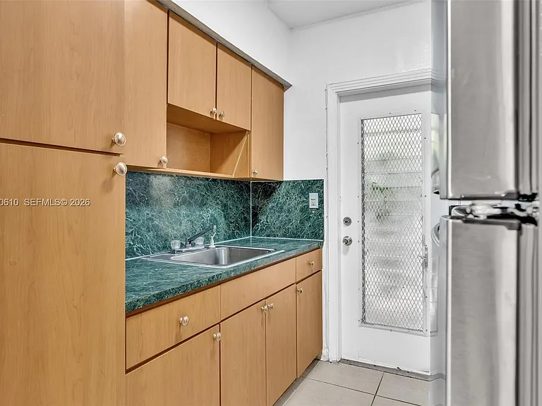 934 Meridian Ave #7 — Photo 8