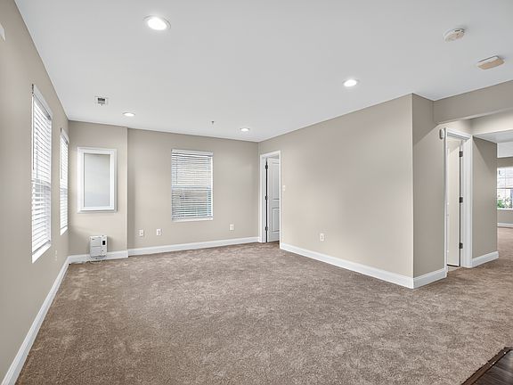 4th image of 11387 Tolkien Ave