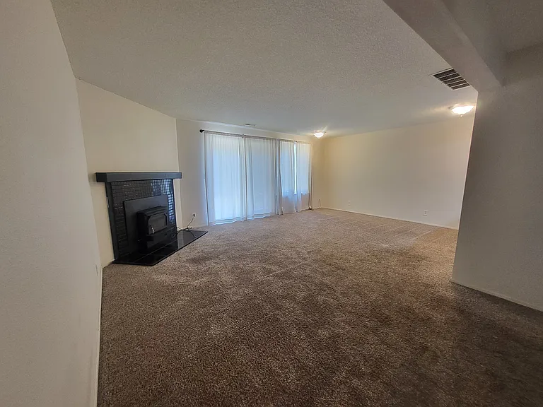 928 Blue Heron Ave NE — Photo 11