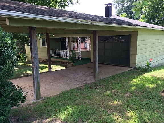 2nd image of 2635 Park Dale St