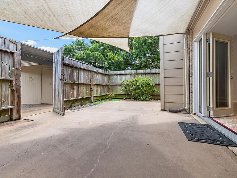 6602 Montauk Dr — Photo 28