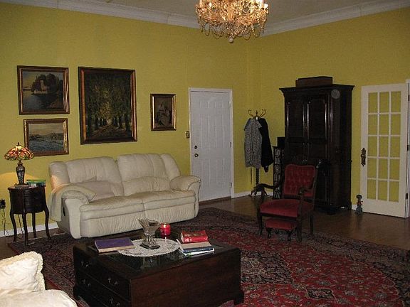 3rd image of 312 12 E Main St