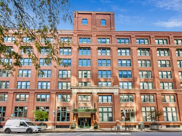 411 W Ontario St APT 515, Chicago, IL 60654