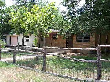 2nd image of 611 Hamilton Creek Dr