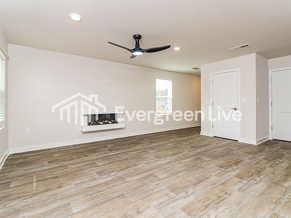 4th image of 4814 Station Ln