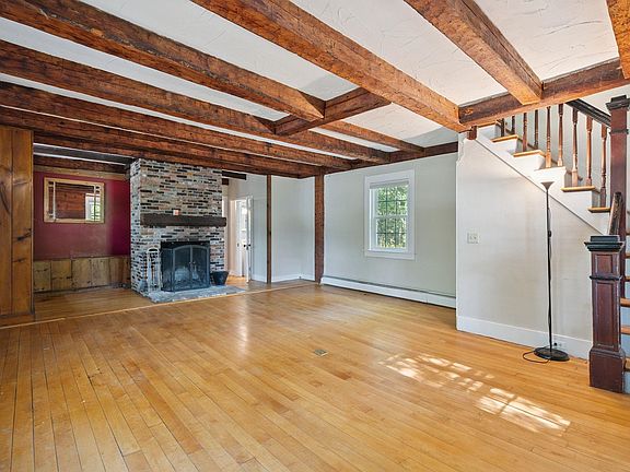 3rd image of 295 Andover Road