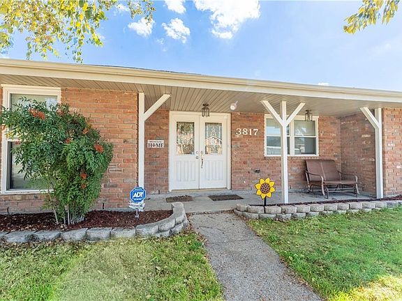 2nd image of 3817 Riverland Dr
