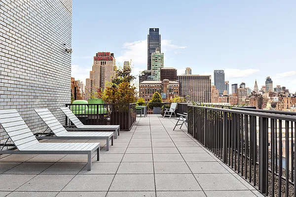 Sold by Compass | media 11